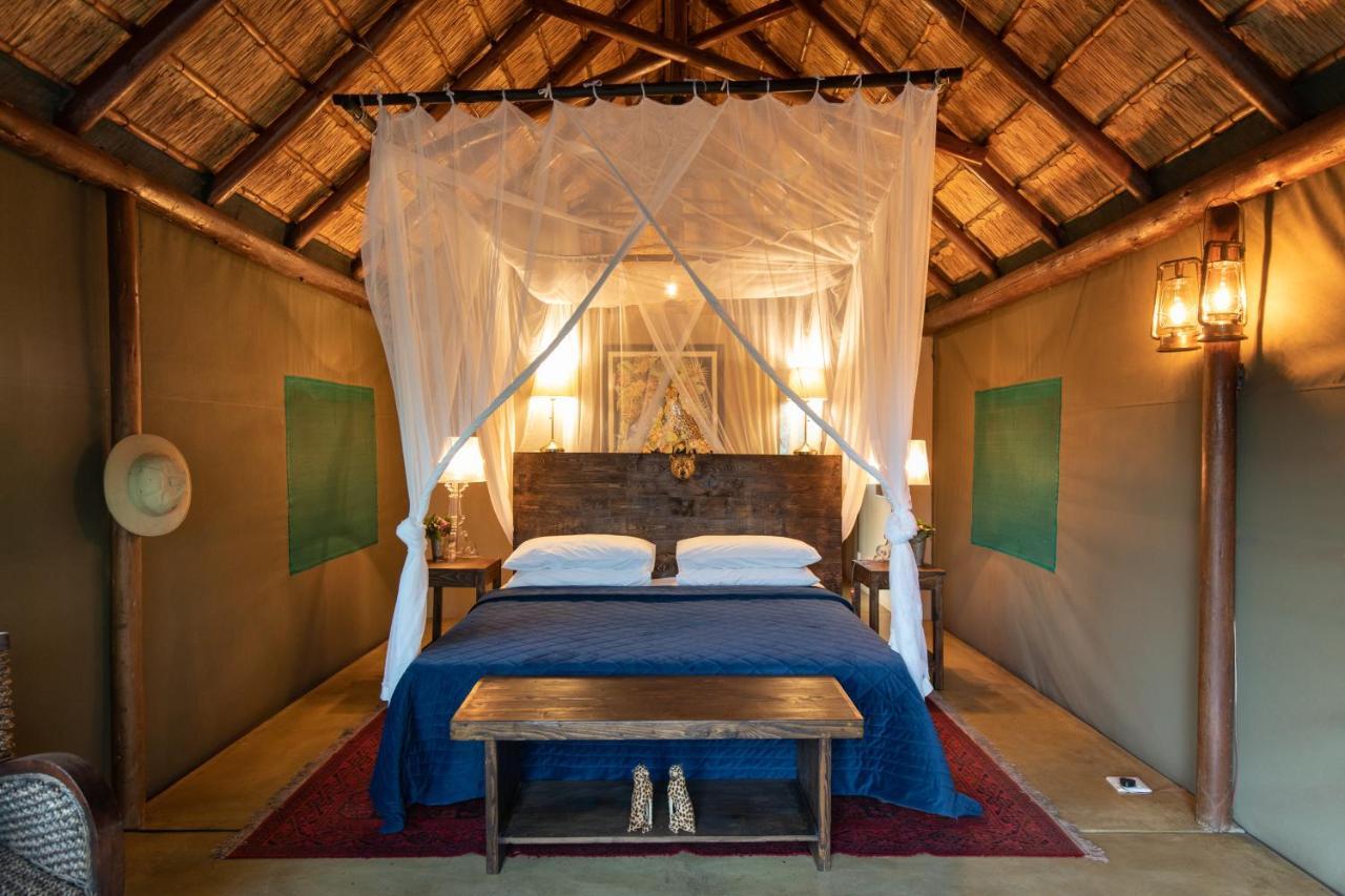 Parsons Hilltop Safari Camp Luxe tent 4*